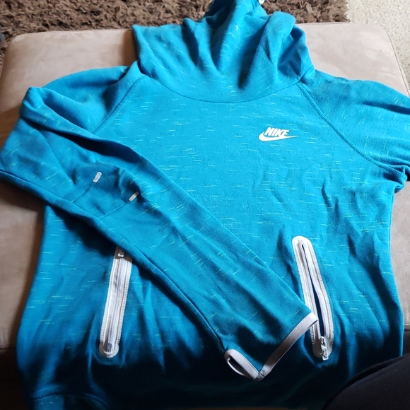 Nike Tops - Sports hoodie